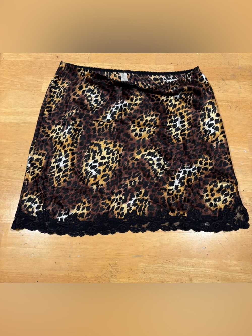 90s Victoria’s Secret Silky Satin Leopard Animal Print Vintage Half Slip Skirt M